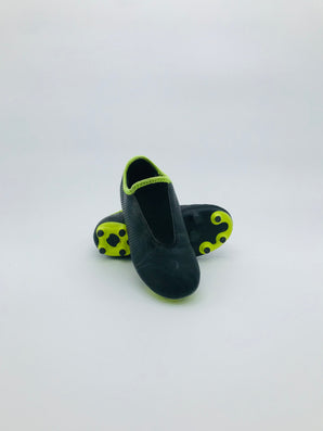 Puma Laceless FG (or similar X series takedown) - Core Black / Solar Green