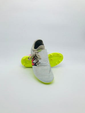 New Balance - White/Volt